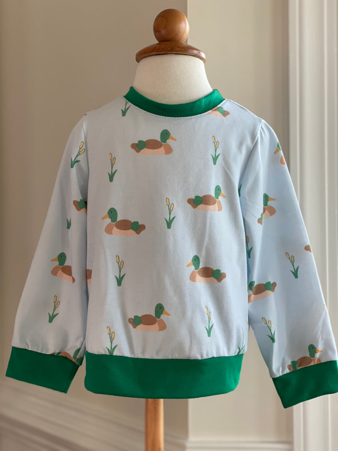 Knit Preppy Duck Unisex Pullover Top